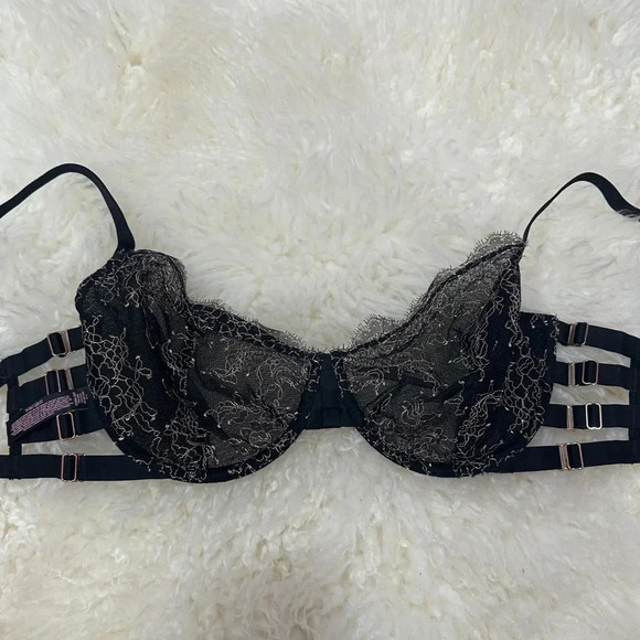 Victorias Secret | Sexy Strappy Underwire Unlined Demi Lace Bra | Size: 36DD - Picture 7 of 8